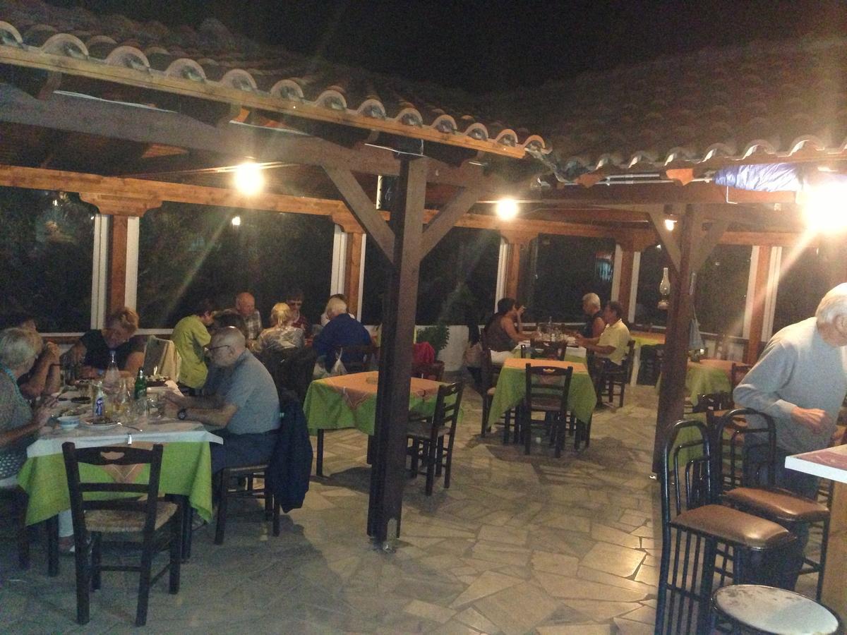 Tholos Rooms Kavoúsion Zewnętrze zdjęcie