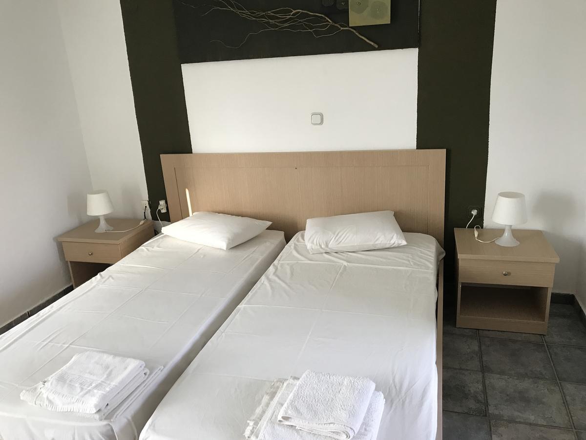 Tholos Rooms Kavoúsion Zewnętrze zdjęcie